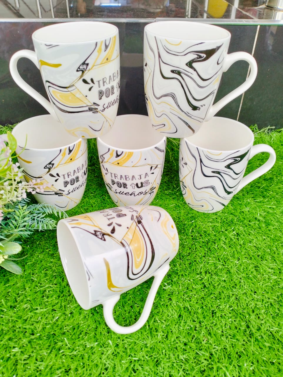 A set of 6 Mugs